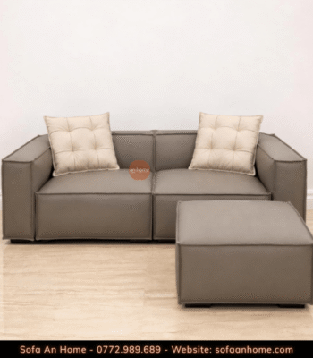 Mua ngay ghế sofa băng chân thấp SG002 từ Sofa An Home. Thiết kế hiện đại, êm ái kèm đôn tiện lợi, phù hợp cho phòng khách nhỏ. Ưu đãi hấp dẫn!
